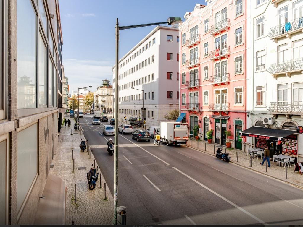 T1 com amplo terraço à Gomes Freire - Lisboa - Image 1